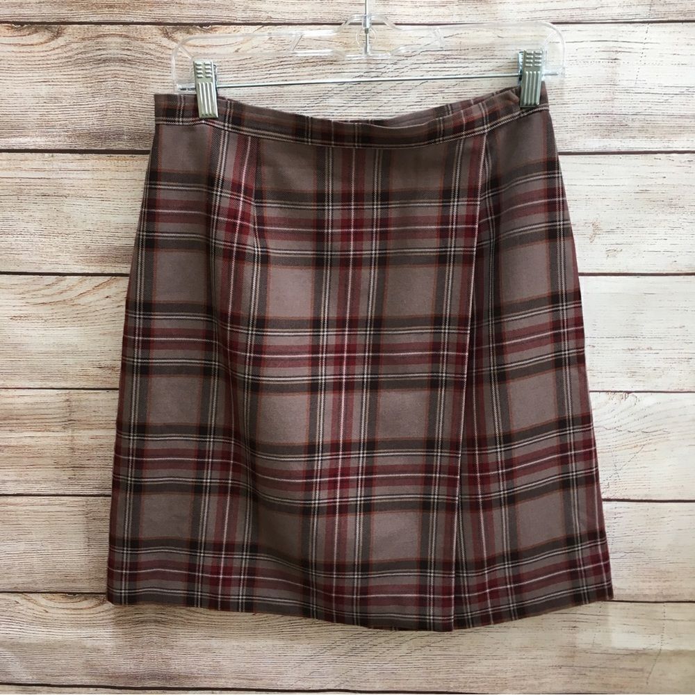 CHARTER CLUB WRAP SKIRT IN BROWN PLAID WOOL‎